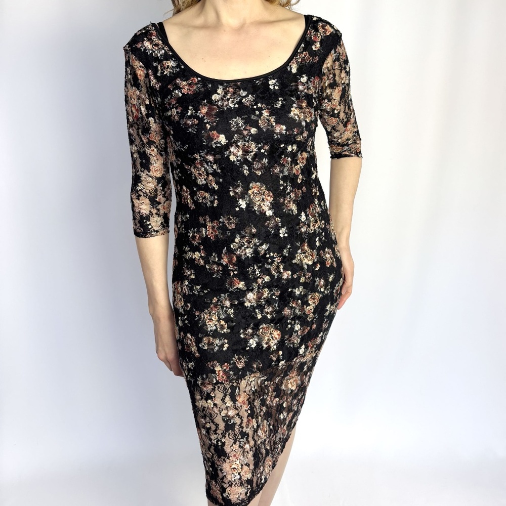 Black Lace Floral Bodycon Dress – Large